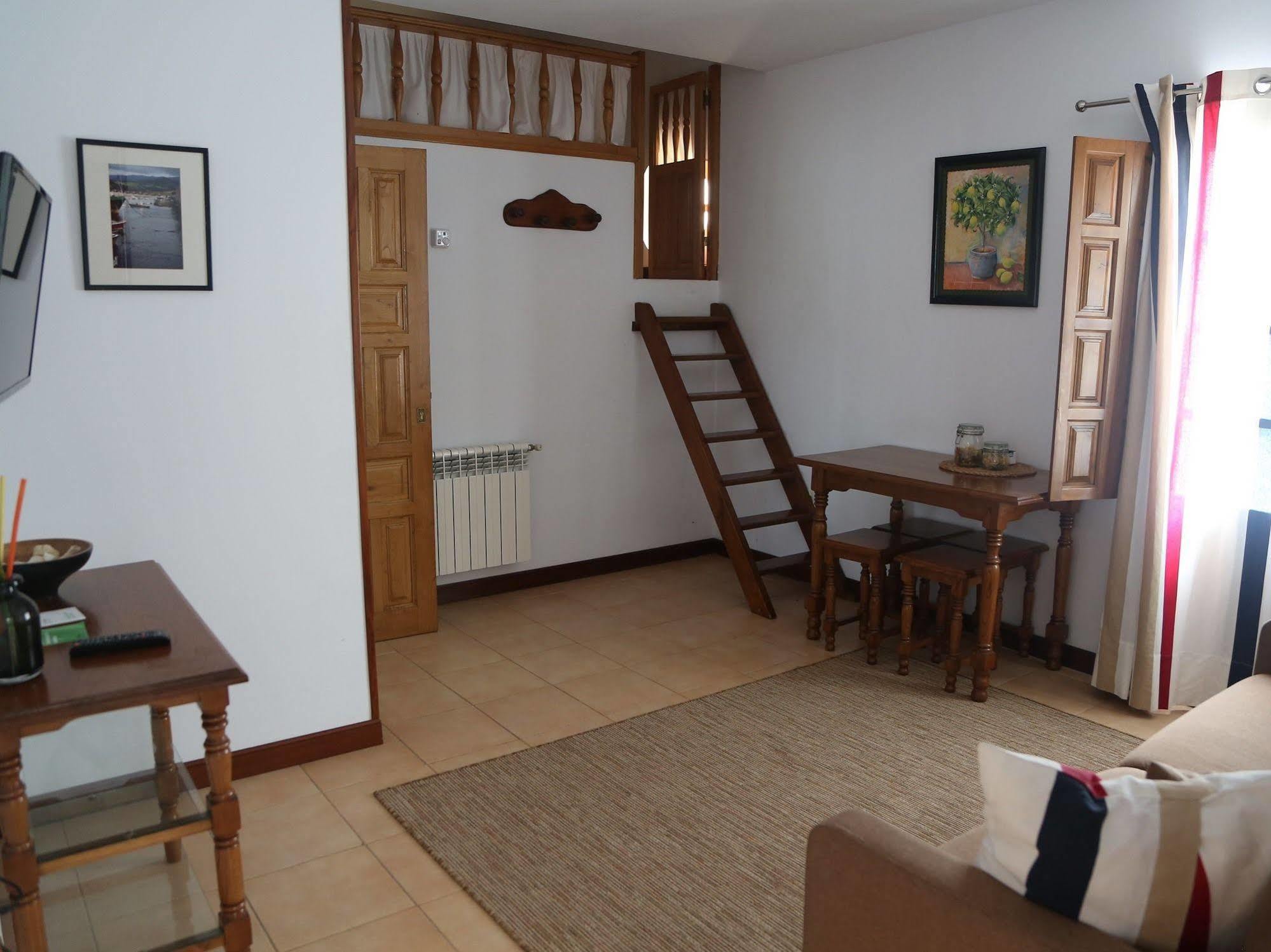 El Cardeo Appartement La Revilla  Buitenkant foto